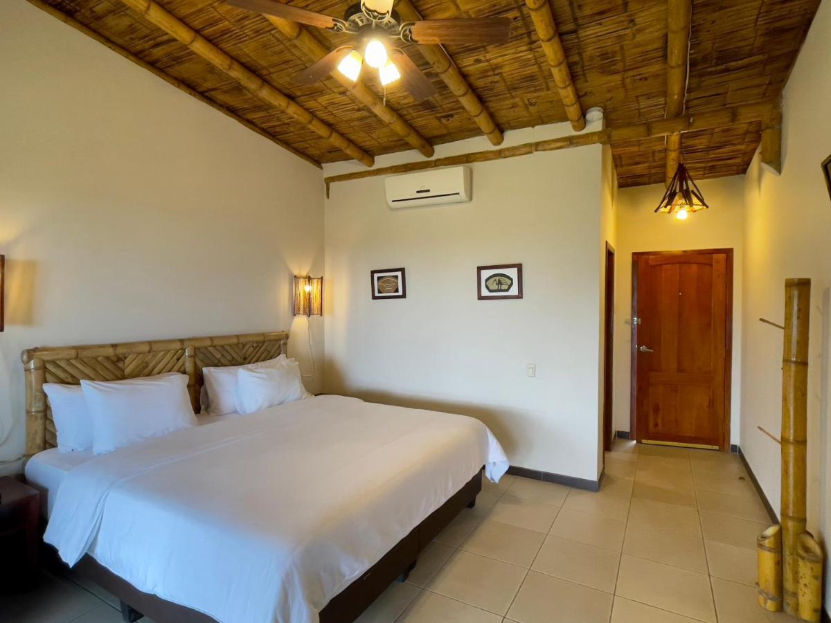 Nativa Bambu Ecolodge Montañita Extérieur photo